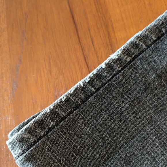 Paige Skyline Short Inseam - Picture 5 of 7